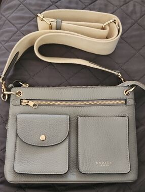 RADLEY LONDON Gray Pebbled Leather Crossbody Bag with Gold Hardware